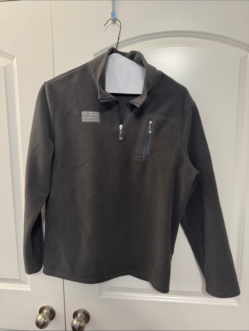 Men's Dark Gray Half-Zip Fleece Pullover with Chest Zip Pocket